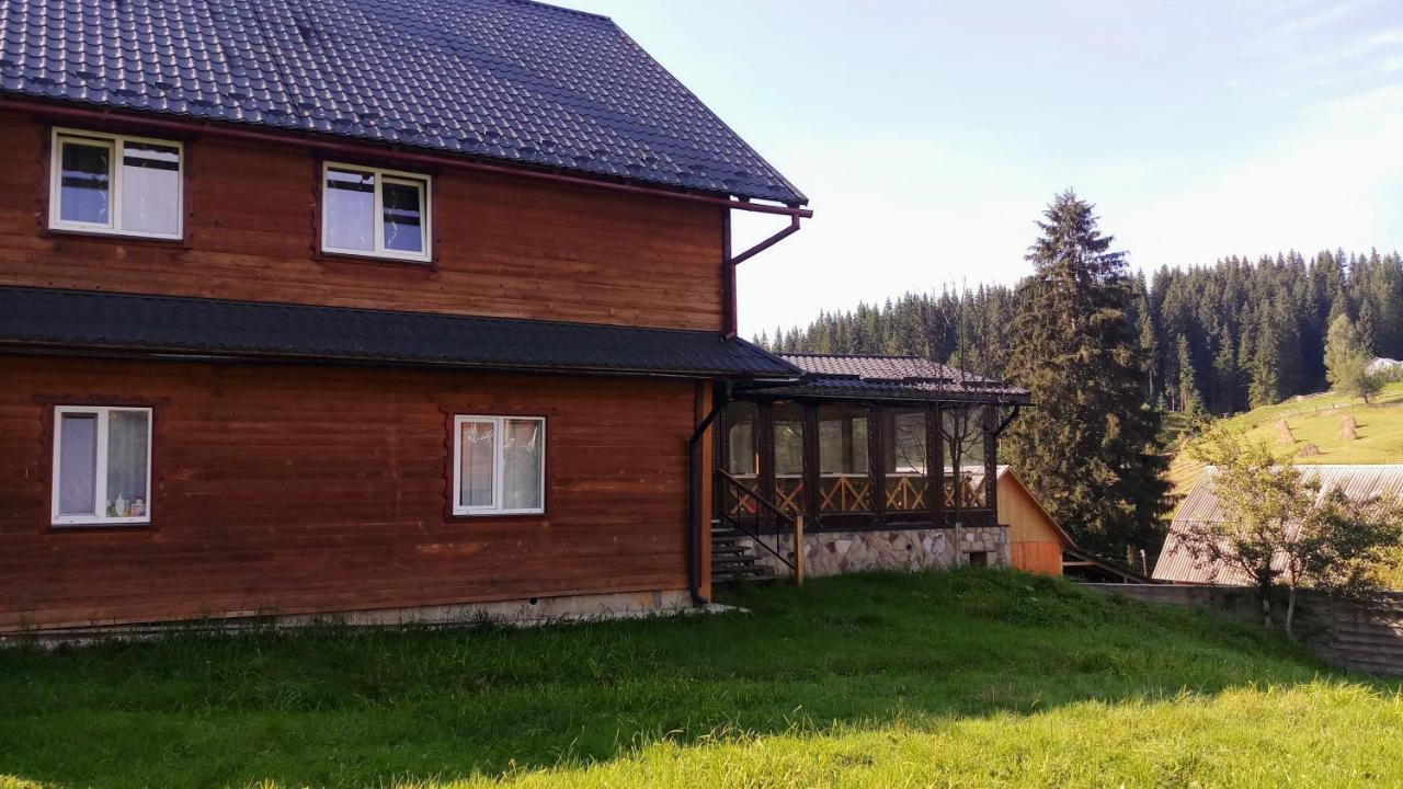 Гостьовий Дім "У Ані" Yablunytsya Exterior photo